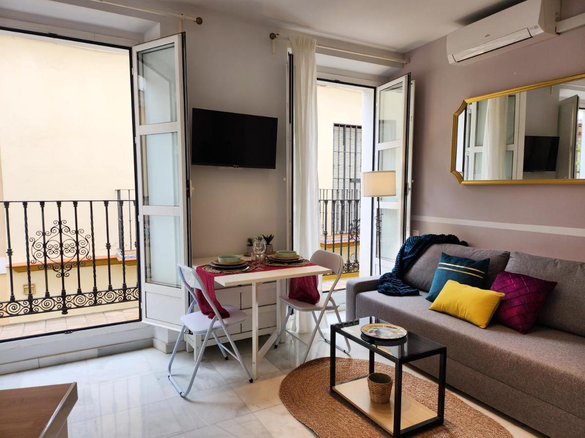 Lovely Center Apartments Seville - Balcony Lux Sol Sevilla Exteriér fotografie