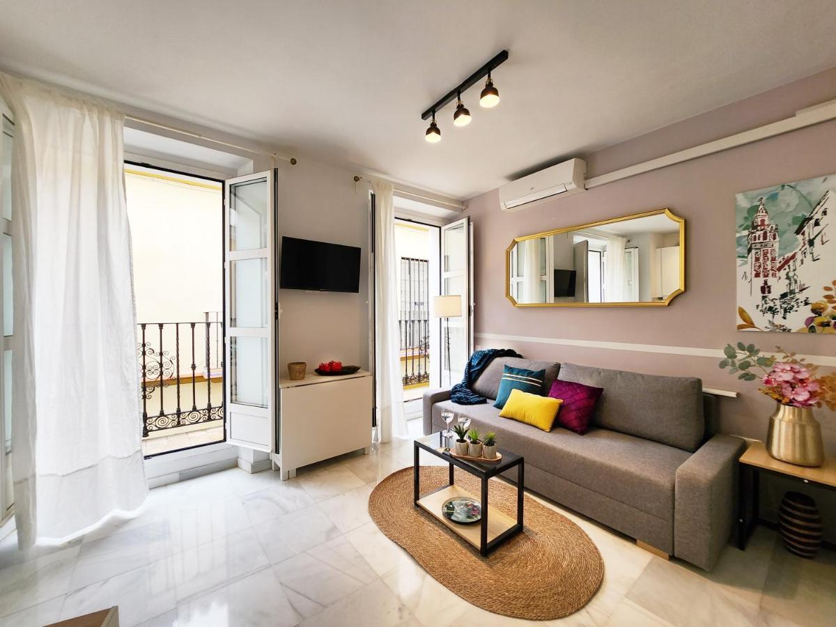 Lovely Center Apartments Seville - Balcony Lux Sol Sevilla Exteriér fotografie