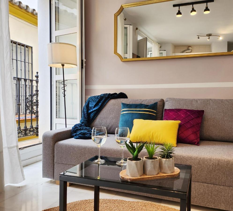 Lovely Center Apartments Seville - Balcony Lux Sol Sevilla Exteriér fotografie